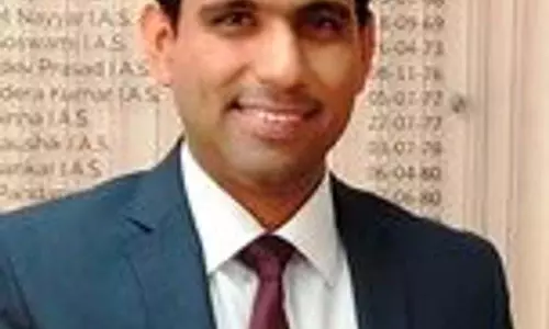 सिग्नल पर दृश्यता में बाधा डालने वाले पेड़ों की छंटाई करें: Chandigarh DC सिग्नल पर दृश्यता में बाधा डालने वाले पेड़ों की छंटाई करें: Chandigarh DC