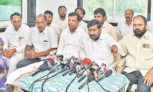 कांग्रेस आ गई है... कतारें लगा दी हैं: Jagadish Reddy कांग्रेस आ गई है... कतारें लगा दी हैं: Jagadish Reddy