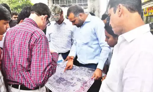 GHMC , हाइड्रा अमीरपेट नालों का पुनर्निर्माण करेंगे GHMC , हाइड्रा अमीरपेट नालों का पुनर्निर्माण करेंगे