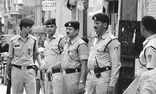 पुलिस में भ्रष्ट अधिकारियों की पहचान और हटाने के DGP के आदेश अनसुने पुलिस में भ्रष्ट अधिकारियों की पहचान और हटाने के DGP के आदेश अनसुने