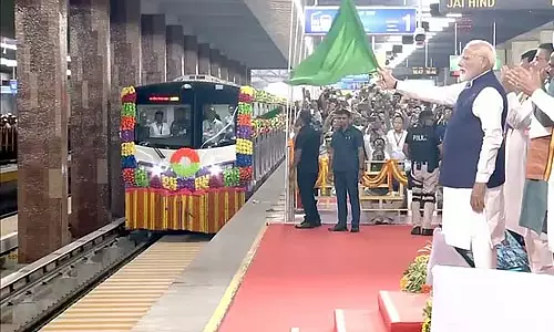 Modi  ने मेट्रो के नए रूट और 2 विस्तारित लाइनों का उद्घाटन किया