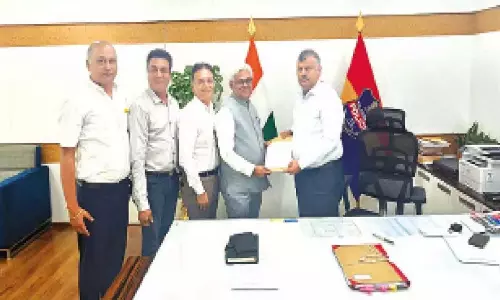 मारवाड़ी समुदाय ने राज्य के पुलिस महानिदेशक से की शिकायत; नफ़रत भरे भाषणों पर लगाम लगाने का निर्देश मारवाड़ी समुदाय ने राज्य के पुलिस महानिदेशक से की शिकायत; नफ़रत भरे भाषणों पर लगाम लगाने का निर्देश