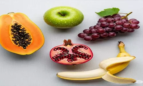 सुबह खाली पेट खाएं ये फल, पाएं ताजगी और सेहत के फायदे सुबह खाली पेट खाएं ये फल, पाएं ताजगी और सेहत के फायदे