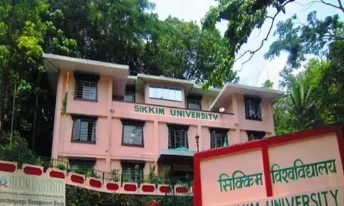 Sikkim विश्वविद्यालय ने नेपाली भाषा के खिलाफ अपमानजनक टिप्पणी के लिए एम.कॉम. के छात्र को निष्कासित किया Sikkim विश्वविद्यालय ने नेपाली भाषा के खिलाफ अपमानजनक टिप्पणी के लिए एम.कॉम. के छात्र को निष्कासित किया