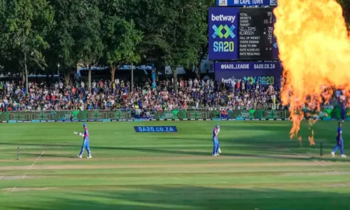 केपटाउन का न्यूलैंड्स क्रिकेट ग्राउंड SA20 4 फाइनल की मेजबानी के लिए तैयार केपटाउन का न्यूलैंड्स क्रिकेट ग्राउंड SA20 4 फाइनल की मेजबानी के लिए तैयार