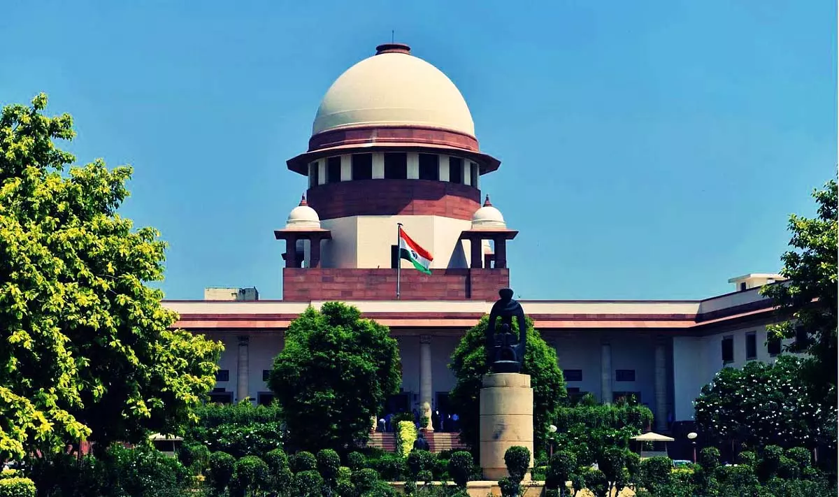 इमामबाड़ा भूमि विवाद पर मुस्लिम समाज ने SC में दायर याचिका वापस ली इमामबाड़ा भूमि विवाद पर मुस्लिम समाज ने SC में दायर याचिका वापस ली