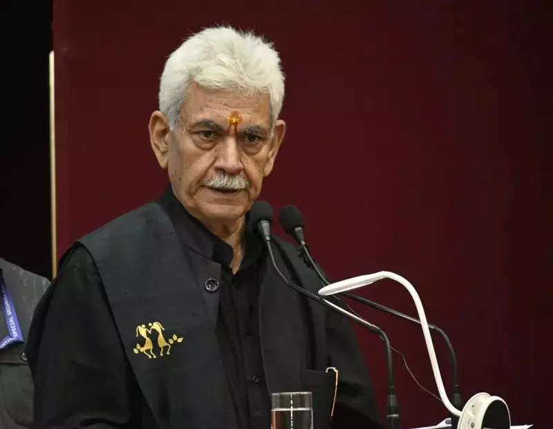 जनता की आवाज ही नीति की आत्मा होनी चाहिए: LG Sinha जनता की आवाज ही नीति की आत्मा होनी चाहिए: LG Sinha