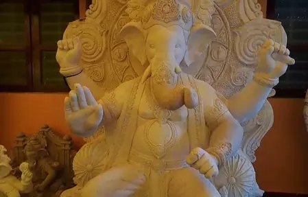 एक गांव, एक गणेश: ये गांव मिसाल, 81 सालों से कायम है परंपरा एक गांव, एक गणेश: ये गांव मिसाल, 81 सालों से कायम है परंपरा