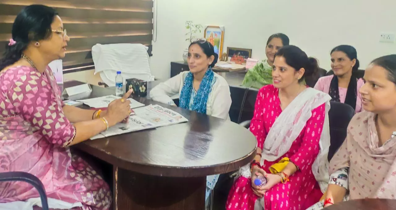 Jammu: महिला सशक्तिकरण मोदी सरकार की नीति का अहम हिस्सा: संजीता डोगरा Jammu: महिला सशक्तिकरण मोदी सरकार की नीति का अहम हिस्सा: संजीता डोगरा