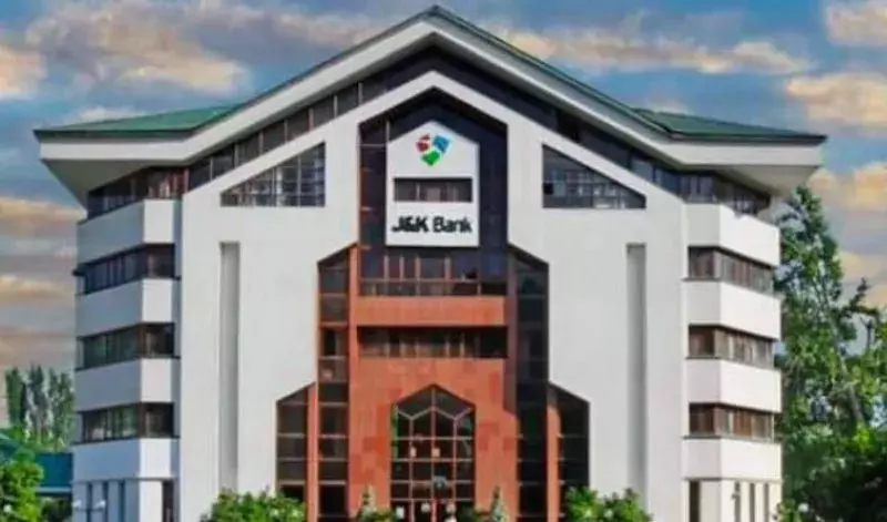 J&K Bank ने जम्मू में वित्तीय समावेशन पर मेगा कैंप का आयोजन किया J&K Bank ने जम्मू में वित्तीय समावेशन पर मेगा कैंप का आयोजन किया