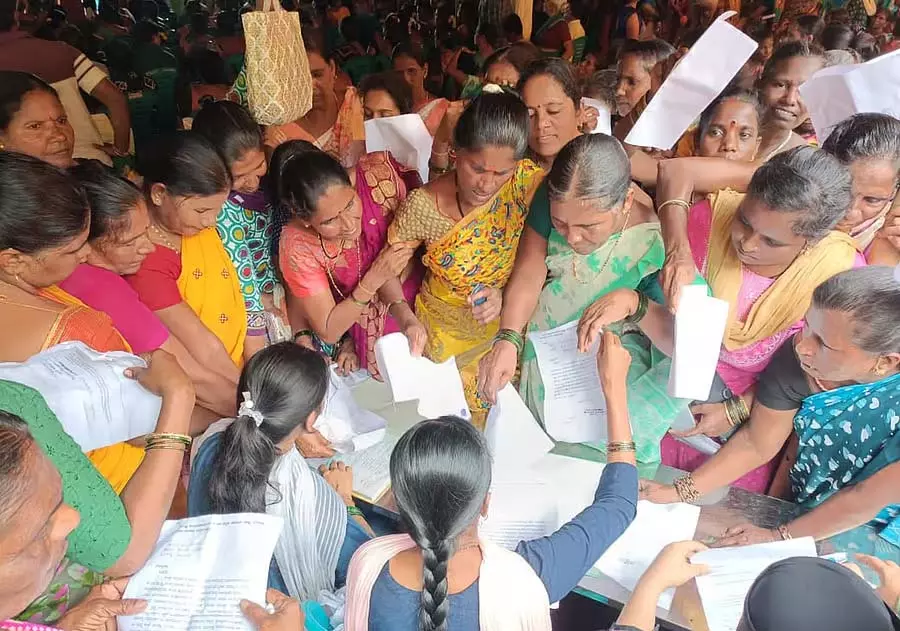 Karnataka : अंकोला-केनी बंदरगाह परियोजना का कड़ा विरोध Karnataka : अंकोला-केनी बंदरगाह परियोजना का कड़ा विरोध
