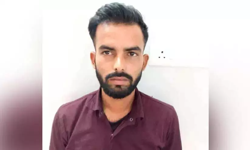 Kerala : बलात्कार मामले का फरार आरोपी उत्तर प्रदेश से गिरफ्तार Kerala : बलात्कार मामले का फरार आरोपी उत्तर प्रदेश से गिरफ्तार