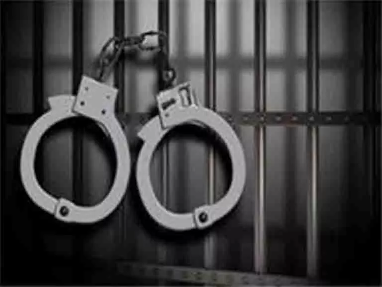 CID ने पकड़ा मानव अंग तस्करी का आरोपी डॉक्टर, पूछताछ जारी CID ने पकड़ा मानव अंग तस्करी का आरोपी डॉक्टर, पूछताछ जारी