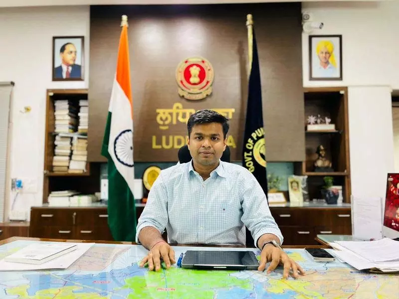 संपत्ति को नुकसान पहुंचाने पर DC ने अधिकारियों से उल्लंघनकर्ताओं पर मामला दर्ज करने को कहा संपत्ति को नुकसान पहुंचाने पर DC ने अधिकारियों से उल्लंघनकर्ताओं पर मामला दर्ज करने को कहा