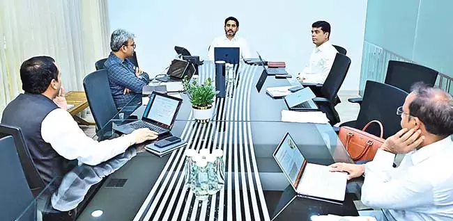 Nara Lokesh : अब से, हम हर साल डीएससी आयोजित करेंगे Nara Lokesh : अब से, हम हर साल डीएससी आयोजित करेंगे