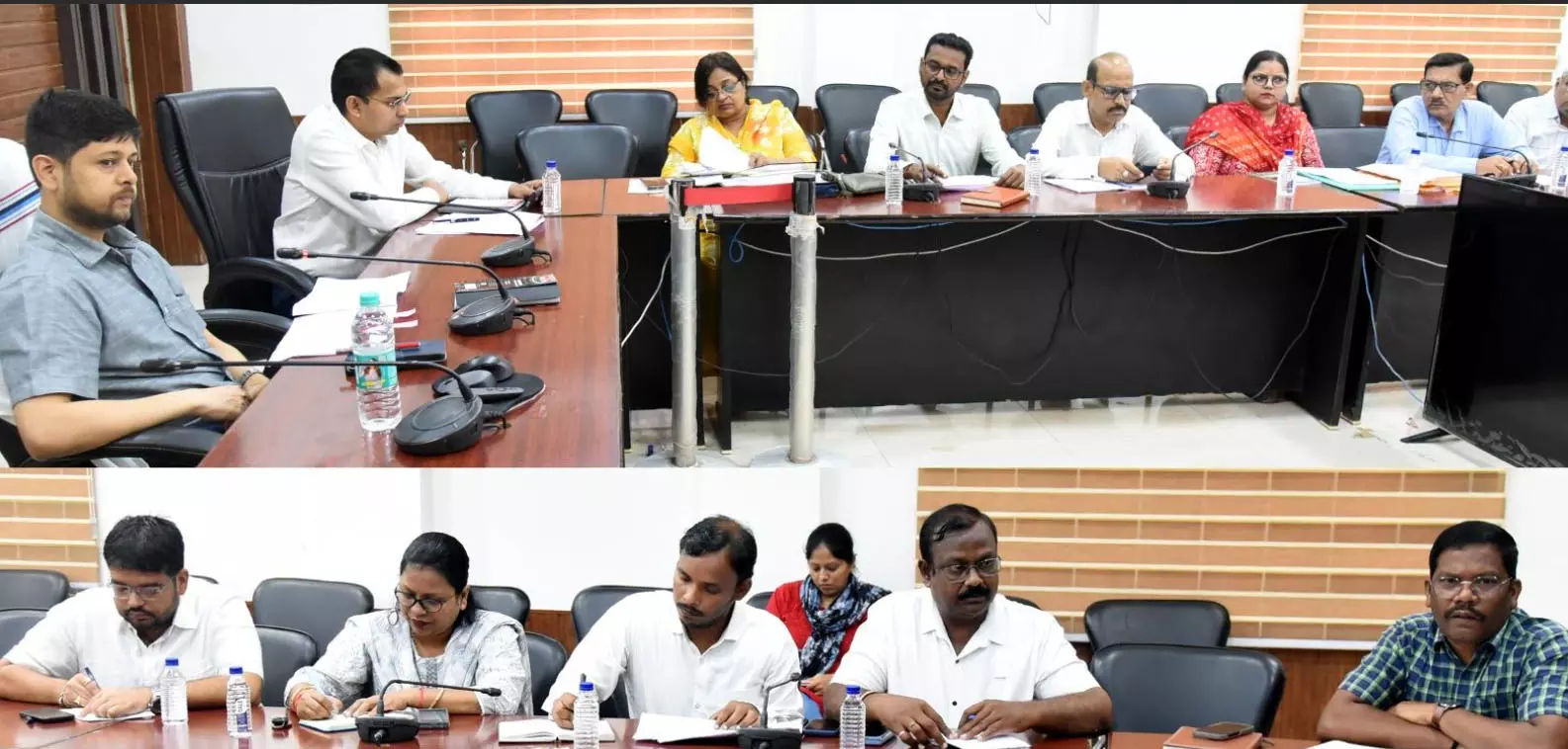डिजिटल फसल सर्वेक्षण 30 सितंबर तक पूर्ण करें : कलेक्टर अभिजीत सिंह डिजिटल फसल सर्वेक्षण 30 सितंबर तक पूर्ण करें : कलेक्टर अभिजीत सिंह
