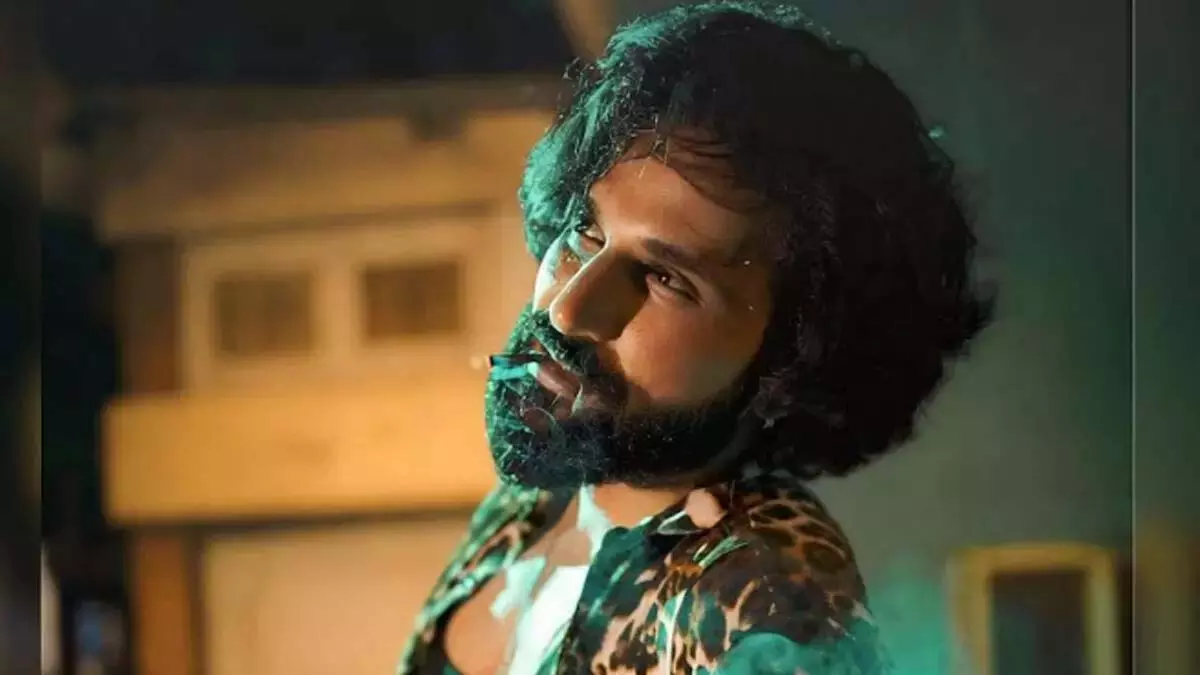 Sidharrth सिपानी ने हीरो कौन में अपनाया एक नया दमदार अवतार Sidharrth सिपानी ने हीरो कौन में अपनाया एक नया दमदार अवतार