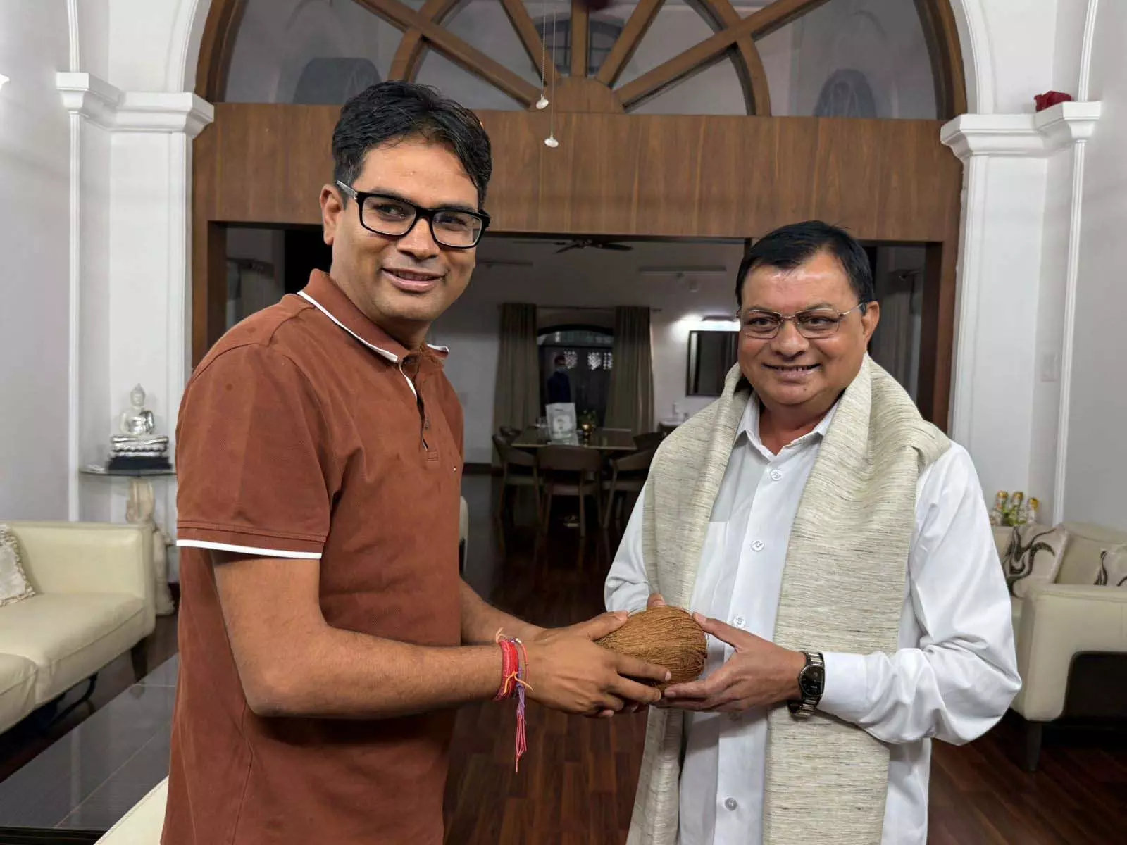 वित्त मंत्री ओपी चौधरी से मिले कैबिनेट मंत्री लखन लाल देवांगन वित्त मंत्री ओपी चौधरी से मिले कैबिनेट मंत्री लखन लाल देवांगन