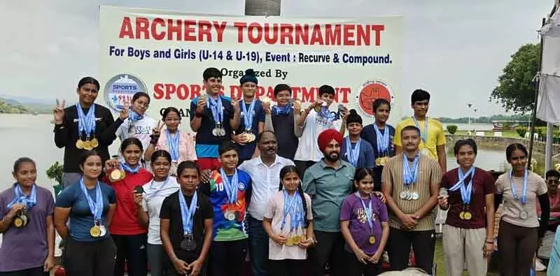 Chandigarh तीरंदाजी प्रतियोगिता में रवलीन ने जीता स्वर्ण Chandigarh तीरंदाजी प्रतियोगिता में रवलीन ने जीता स्वर्ण