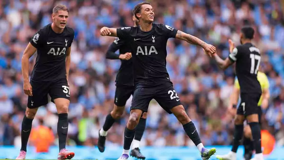 Premier League: गार्डियोला को पहली शिकस्त, गोलर्स ने बढ़ाया दबदबा Premier League: गार्डियोला को पहली शिकस्त, गोलर्स ने बढ़ाया दबदबा