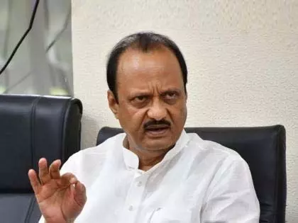 उपमुख्यमंत्री Ajit Pawar ने भुजबल पर निशाना साधा उपमुख्यमंत्री Ajit Pawar ने भुजबल पर निशाना साधा