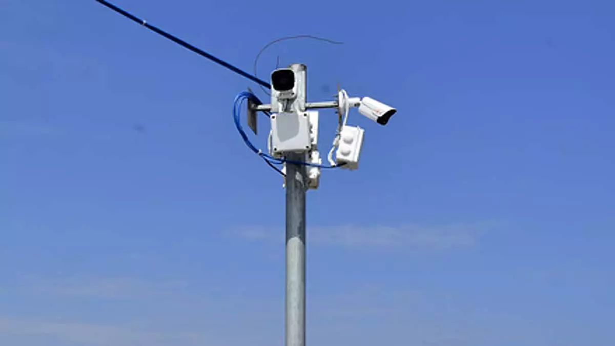 CCTV निगरानी अपराध रोकथाम की कुंजी: गुंटूर एसपी CCTV निगरानी अपराध रोकथाम की कुंजी: गुंटूर एसपी