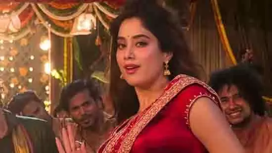 Param Sundari: जान्हवी की कास्टिंग विवाद पर सफाई Param Sundari: जान्हवी की कास्टिंग विवाद पर सफाई