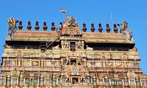 चिदंबरम कनक सभा में श्रद्धालुओं की उपस्थिति: हिंदू धार्मिक बंदोबस्ती विभाग ने रिपोर्ट सौंपी चिदंबरम कनक सभा में श्रद्धालुओं की उपस्थिति: हिंदू धार्मिक बंदोबस्ती विभाग ने रिपोर्ट सौंपी