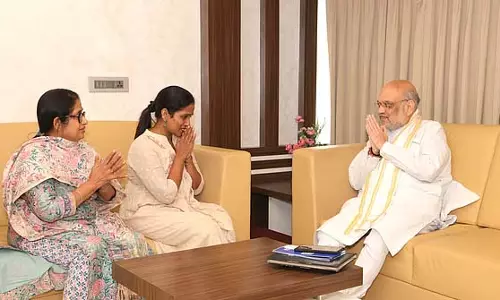 Kochi : अमित शाह ने पहलगाम हमले के पीड़ित परिवार से मुलाकात की