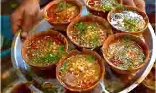 Breakfast:  नाश्ते में फटाफट बना लें ठेला स्टाइल रगड़ा चाट