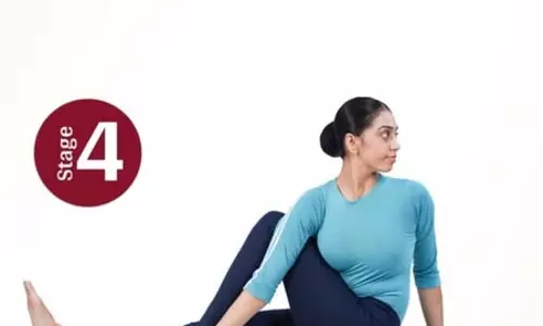 शरीर को लचीलापन और मन को शांति देता है वक्रासन, आयुष मंत्रालय ने बताए फायदे
