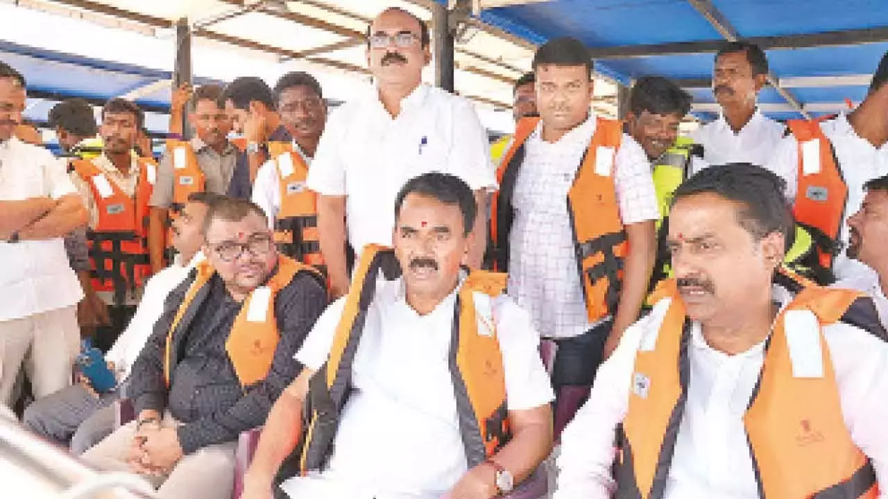 Hyderabad से सोमासिला-श्रीशैलम तक हेली पर्यटन जल्द शुरू होगा Hyderabad से सोमासिला-श्रीशैलम तक हेली पर्यटन जल्द शुरू होगा