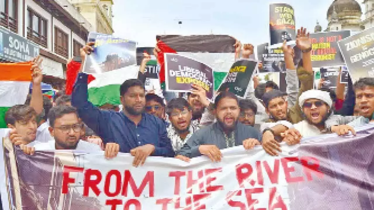 Telangana :  गाजा में नरसंहार और जानबूझकर भुखमरी से हुई मौतों के खिलाफ विरोध प्रदर्शन