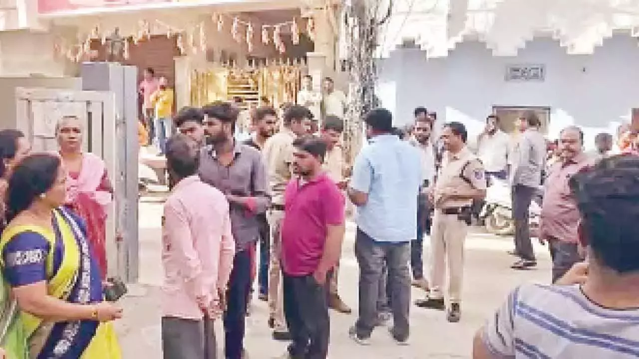 Telangana : कुकटपल्ली में छठी कक्षा की लड़की की हत्या के आरोप में नाबालिग लड़का गिरफ्तार Telangana : कुकटपल्ली में छठी कक्षा की लड़की की हत्या के आरोप में नाबालिग लड़का गिरफ्तार