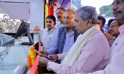 मैजेस्टिक मेट्रो परिसर में नंदिनी स्टोर; CM ने किया उद्घाटन मैजेस्टिक मेट्रो परिसर में नंदिनी स्टोर; CM ने किया उद्घाटन