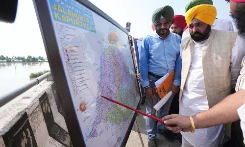 CM Bhagwant Mann ने बाढ़ प्रभावित सुल्तानपुर लोधी गांवों का दौरा किया