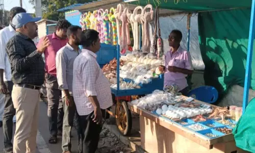 Kanyakumari कलेक्टर ने अवैध फुटपाथ अतिक्रमण हटाने का आदेश दिया Kanyakumari कलेक्टर ने अवैध फुटपाथ अतिक्रमण हटाने का आदेश दिया