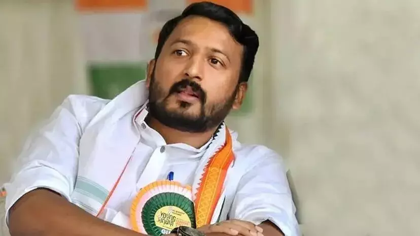 Kerala: पार्टी में आम सहमति: राहुल को विधायक पद से इस्तीफ़ा देने की ज़रूरत नहीं Kerala: पार्टी में आम सहमति: राहुल को विधायक पद से इस्तीफ़ा देने की ज़रूरत नहीं