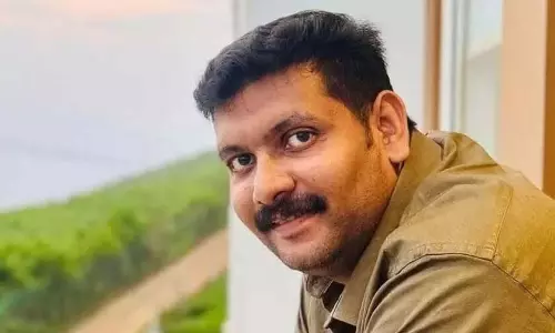 Kerala : कार से खंभे की टक्कर के बाद इलाज के दौरान कॉलेज शिक्षक की मौत
