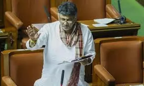 Karnataka के उपमुख्यमंत्री शिवकुमार ने आरएसएस का गीत गाकर विधानसभा को चौंका दिया