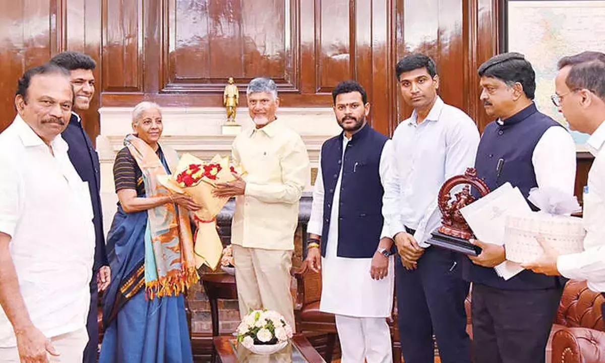 Andhra Pradesh : मुख्यमंत्री ने आंध्र प्रदेश के लिए 5,000 करोड़ रुपये की अतिरिक्त धनराशि मांगी
