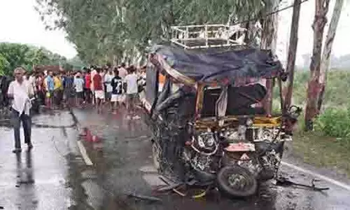 Bihar: पटना में ट्रक-ऑटो की टक्कर में 9 तीर्थयात्रियों की मौत, 4 घायल