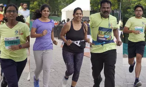 NMDC हैदराबाद मैराथन के 55 km के उद्घाटन समारोह में 8,000 से अधिक लोग शामिल हुए NMDC हैदराबाद मैराथन के 55 km के उद्घाटन समारोह में 8,000 से अधिक लोग शामिल हुए