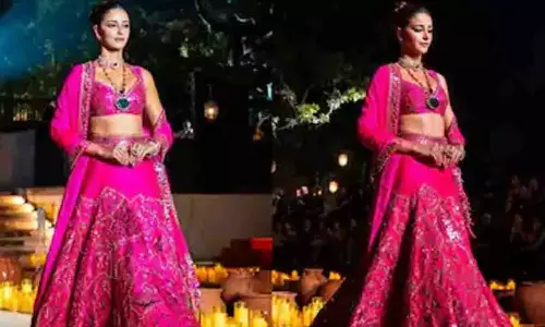पुनित बलाना के शो में Ananya Pandey ने दिखाया स्टाइल पुनित बलाना के शो में Ananya Pandey ने दिखाया स्टाइल
