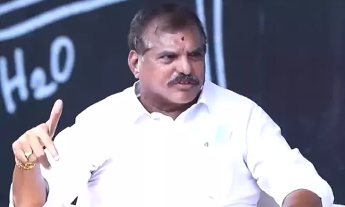 YSRCP ने विकलांगों की पेंशन समाप्त करने की निंदा की, VSP निजीकरण के खिलाफ लड़ाई का ऐलान