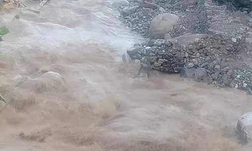 Rudraprayag: बरसात का कहर, कई पेयजल प्रोजेक्ट्स प्रभावित Rudraprayag: बरसात का कहर, कई पेयजल प्रोजेक्ट्स प्रभावित