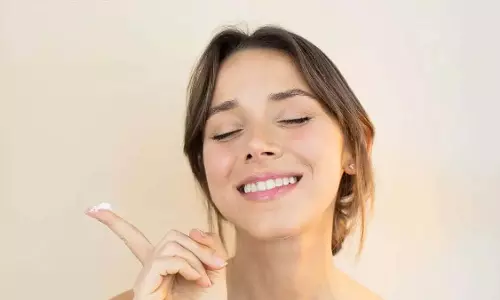 Self-Care त्वचा की देखभाल से कहीं आगे जाती है: मौखिक स्वास्थ्य पर भी समान ध्यान देने की क्यों है आवश्यकता Self-Care त्वचा की देखभाल से कहीं आगे जाती है: मौखिक स्वास्थ्य पर भी समान ध्यान देने की क्यों है आवश्यकता