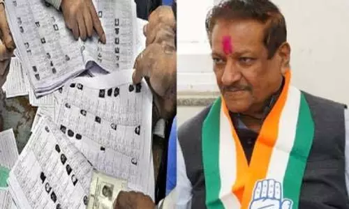 Prithviraj Chavan के परिवार के सदस्यों का दो बार पंजीकरण हुआ