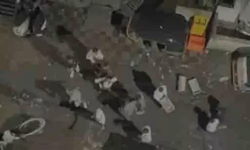 Kondhwa: नकाबपोश नाबालिगों ने आधी रात को मचाया उत्पात Kondhwa: नकाबपोश नाबालिगों ने आधी रात को मचाया उत्पात