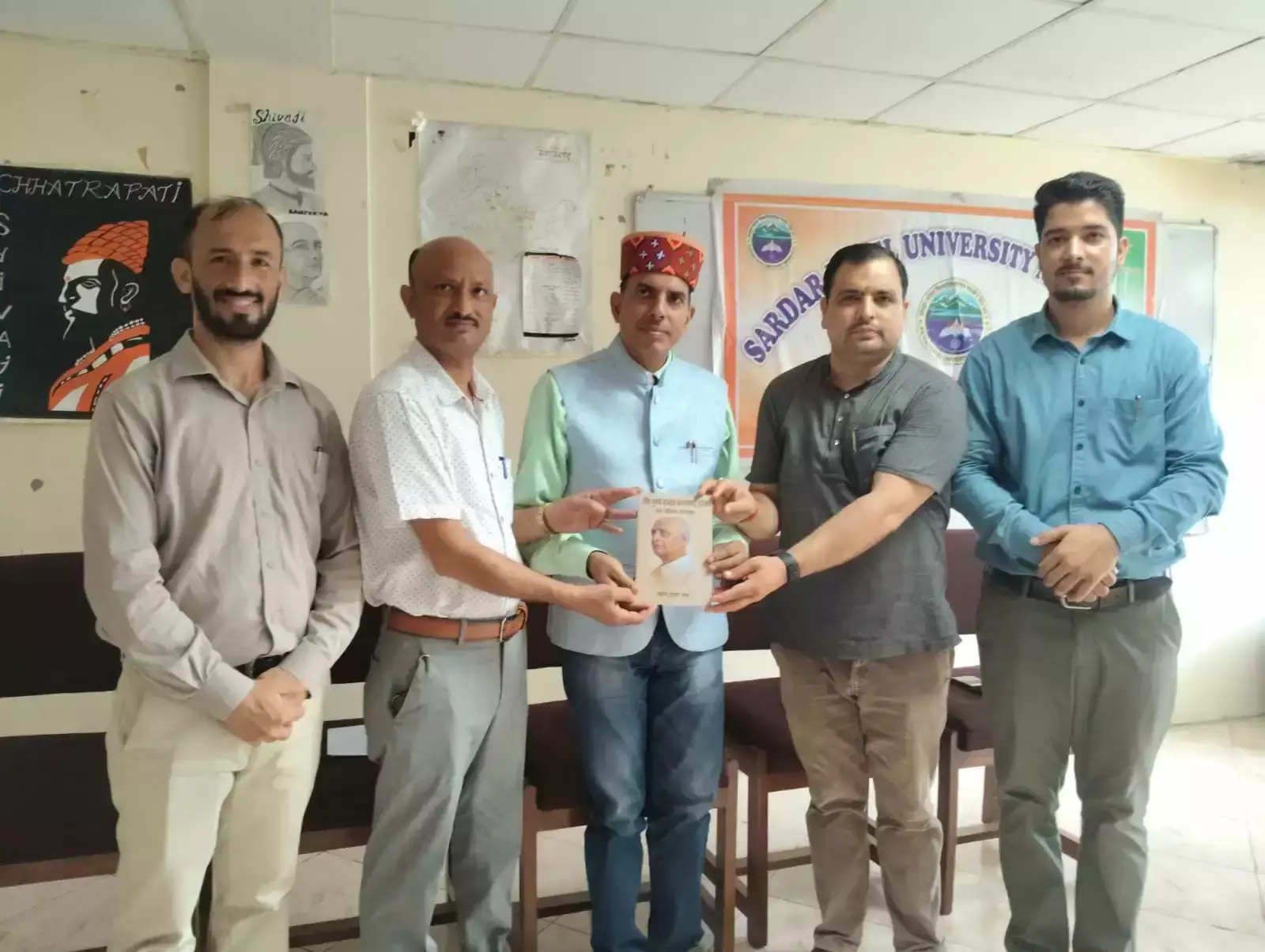 Mandi: एसपीयू में स्वतंत्रता संग्राम के नायक मंगल पांडे पर व्याख्यान Mandi: एसपीयू में स्वतंत्रता संग्राम के नायक मंगल पांडे पर व्याख्यान